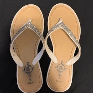Women sandals
